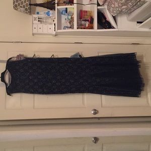 I’m selling a prom dress